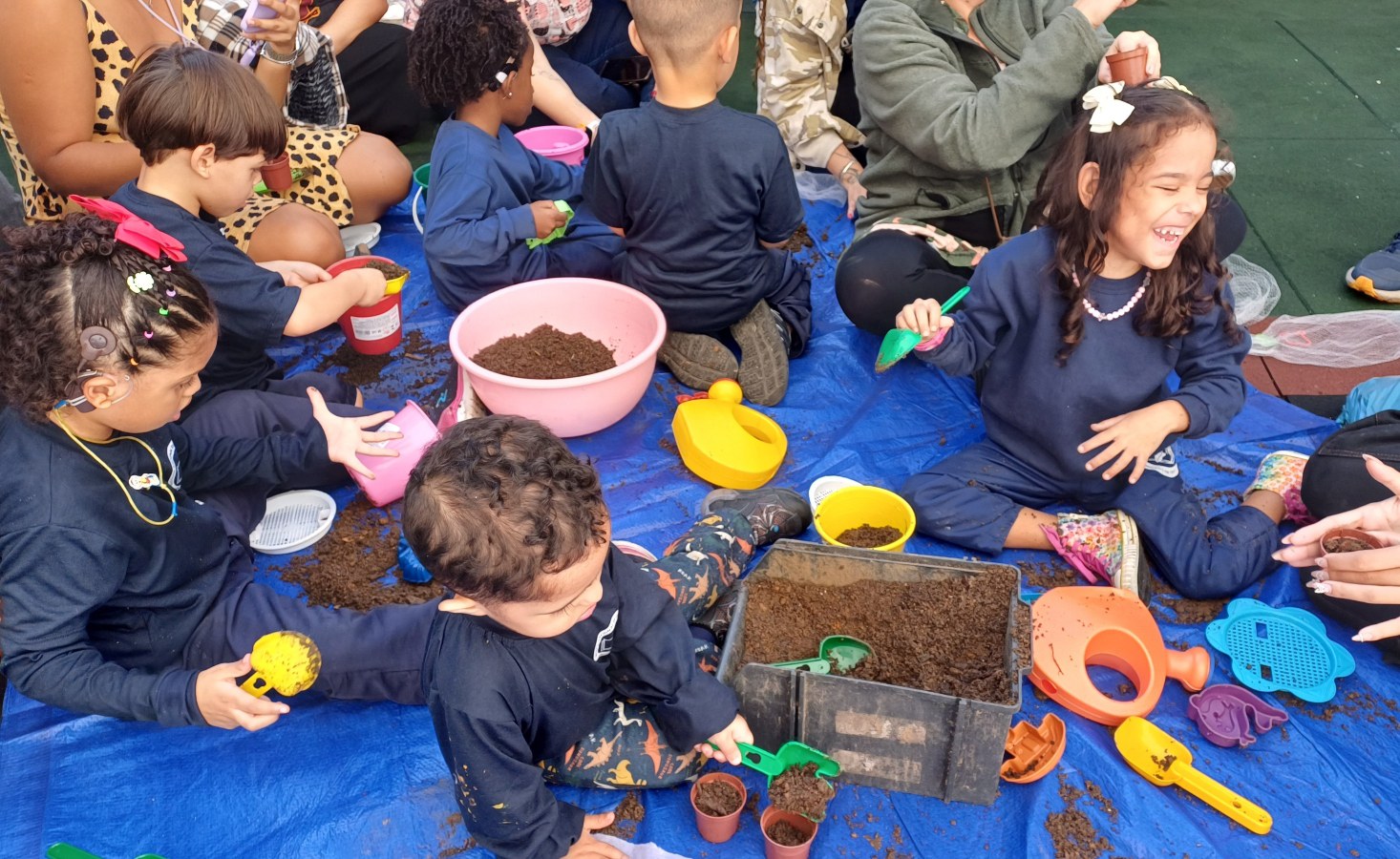 Alunos participaram de oficina de plantação