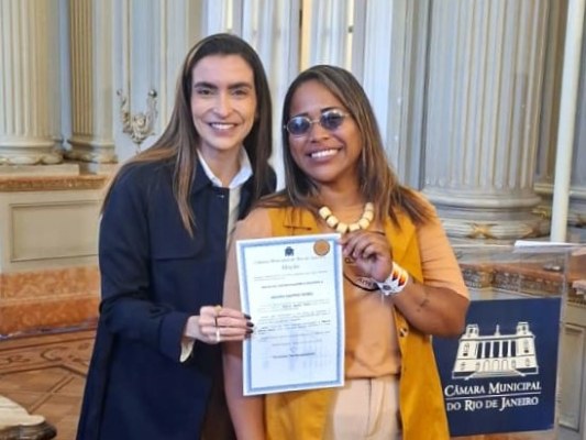 Bianca foi homenageada pela vereadora Talita Galhardo