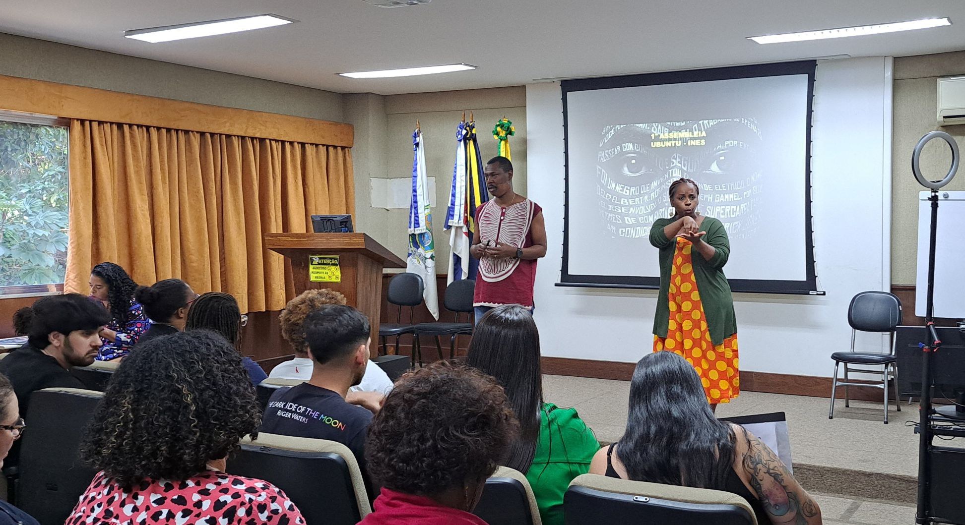 Primeira assembleia foi aberta à comunidade do INES