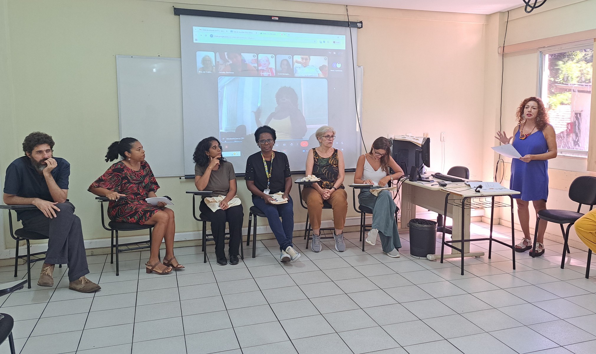 Membros do colegiado participaram da reunião presencial e remotamente