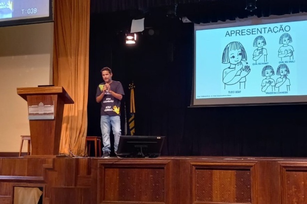 Alunos do curso assistiram a apresentações e palestras