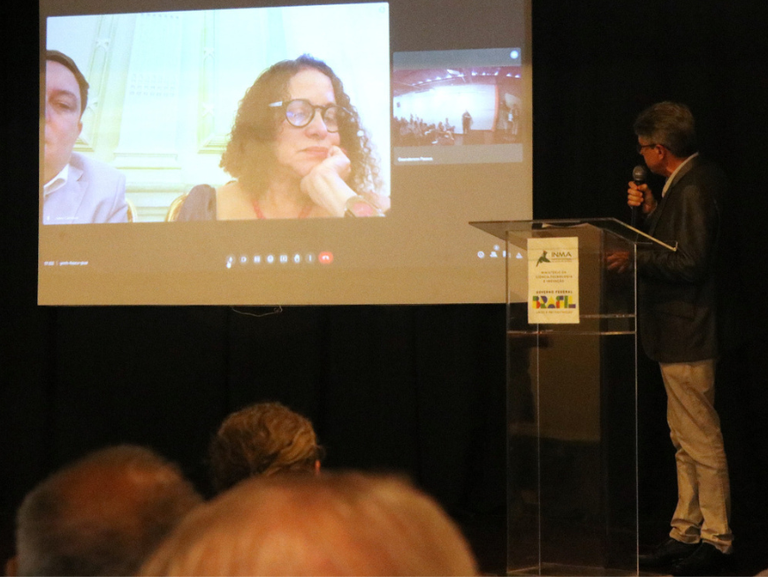 Ministra Luciana Santos em evento do INMA