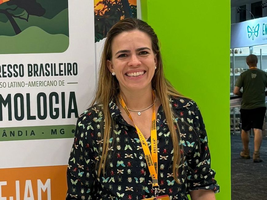 Juliana Hipólito foi contemplada com recurso para o estudo dos polinizadores