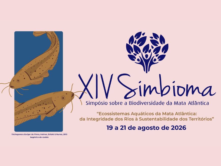 Imagem com fundo rosa-claro. À esquerda, há a ilustração de dois peixes bagrinhos-de-kaetés, em tons de marrom, sobre um fundo azul. À direita, aparece o logotipo do XIV Simbioma, com a ilustração de uma árvore estilizada em azul-escuro.