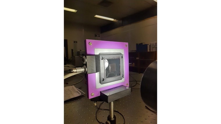 Calibração de células solares de referência