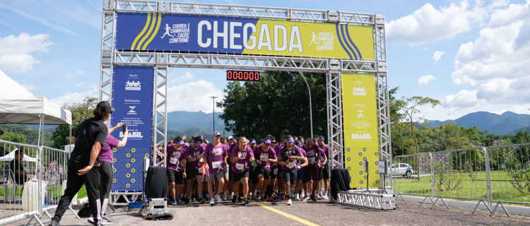 1ª edição da Corrida e Caminhada Saúde Conforme mobilizou a força de trabalho, arrecadou mais de meia tonelada de alimentos