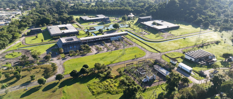 foto campus editada.png