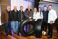 Inmetro participa de evento técnico sobre reforma de pneus em Caxias do Sul