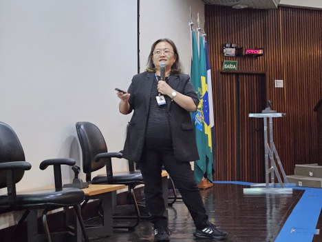 A palestra foi conduzida pelo chefe do Laboratório de Biomateriais e Tribologia (Labit), Marcia Marie Maru de Moraes.