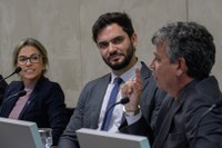 Inmetro reforça importância da vigilância de mercado em debate na Confederação Nacional da Indústria