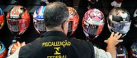 Inmetro verifica 17.198 capacetes de motos no país
