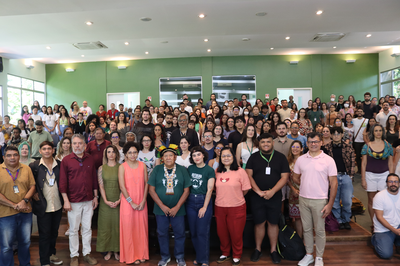 Seminarios da Amazonia INPA_Davi Kopenawa_Foto Fernanda Reis_Ascom Inpa (1).png