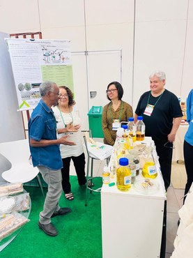 12º Simpósio Brasileiro de Óleos Essenciais (SBOE)_2025_Foto Acervo Magno Perêa_LTQPN_INPA (1).jpeg