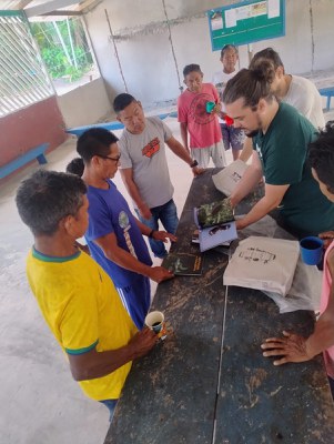 Oficina com a comunidade. Foto: Divulgação Projeto Tsiino Hiiwiida.