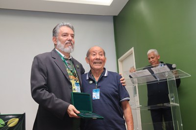 Manuel Valdir, servidor aposentado homenageado pelas contribuições aos 30 anos do Bosque. Foto: Camila Barbosa- Ascom Inpa.