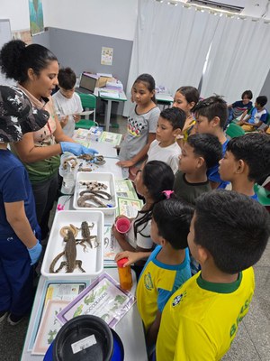 Inpa na Mostra de Biodiversidade em zona rural . Acervo Coleção Inpa.