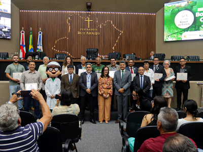 Homeageados na sessão especial. Foto Paulo Vinicius- PCE Inpa.