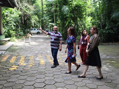 Visita_diretoria_do_Senac_para_futura_parceria-evento_-_Foto-_Valdete_Ara%C3%BAjo_-_Ascom-Inpa (1).JPG