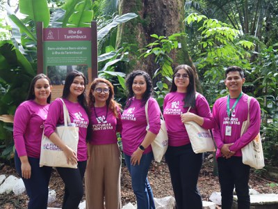 Participantes da edição 2026, junto com a coordenadora e monitor. Foto: Kaylane Golvin- Ascom Inpa.