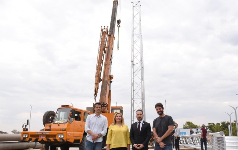 Torre Amazonface4 - Antoninho PerriUnicamp.jpg