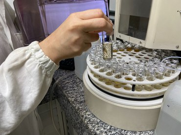 Laboratorio de Quimica Ambiental - Iete - Analise de carbono - Elaine Pires - Foto Lucas Batista - INPA (3).JPEG