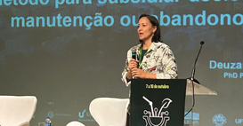 Coordenadora da COGIE Deuza Santos participando do XIX Encontro Nacional FORTEC 2025