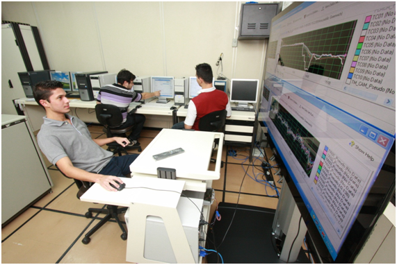 Sistema de aquisição de dados de ensaios climáticos e vácuo-térmicos.