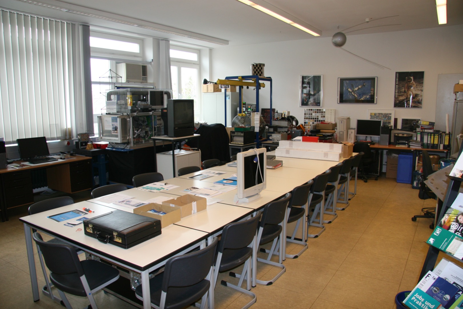 COMPASS-2-Laboratory_5.jpg