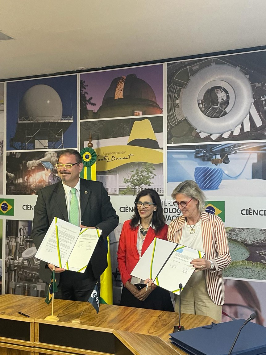 Assinado Protocolo de Intenções com a Agência Espacial Europeia