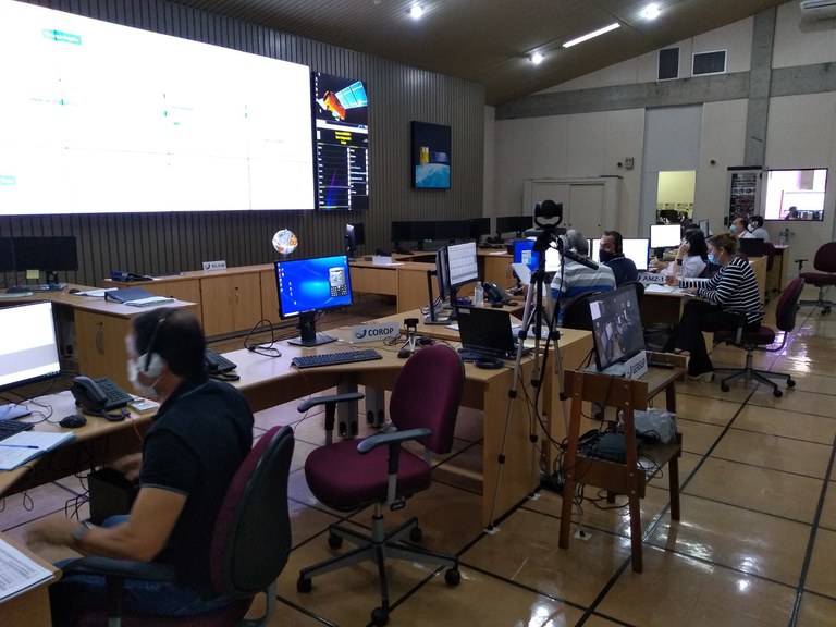01- Sala de Controle -Ensaios de Operações de LEOP de AMZ-1 - 26012021.jpg