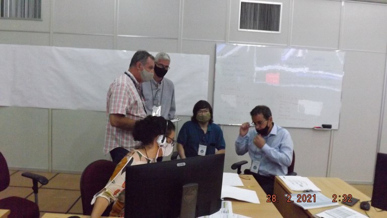 027- Sala de Controle - período entre passagens de execução das operações de LEOP do AMZ-1 28022021.JPG