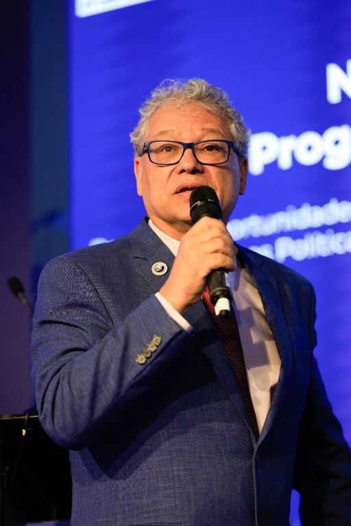 Diretor do INPE, Antonio Miguel, durante o 24° Congresso Latinoamericano de Satélites.JPG