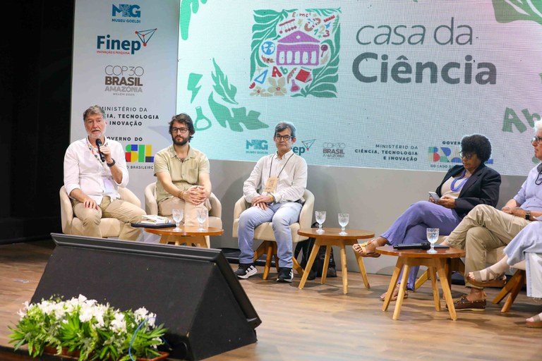 Jean Ometto na Casa da Ciência 17-11Foto_Diego Galba ASCOM-MCTI.jpg