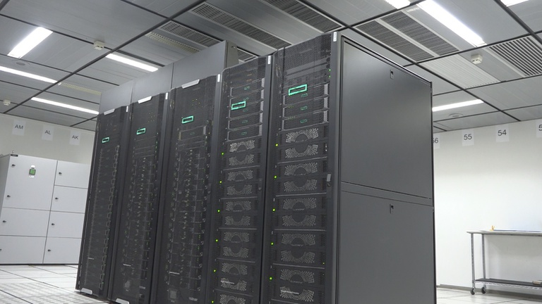 Novo supercomputador instalado no Centro de Dados Científicos do INPE