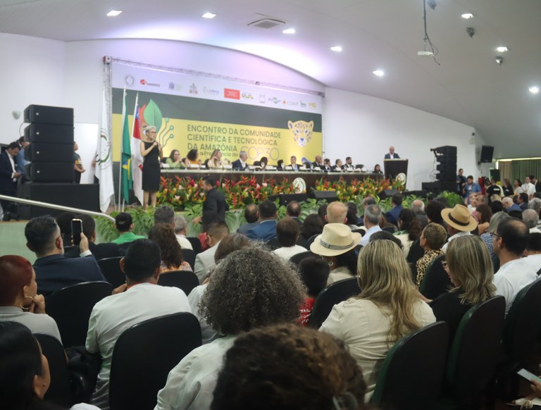 ECTA - COP30 dia 2 - ASCOM INPA (145).JPG