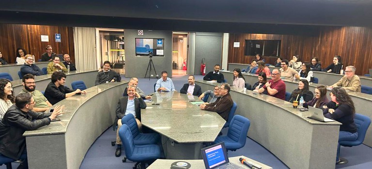 Novos pesquisadores - integração roda de conversa.jpg