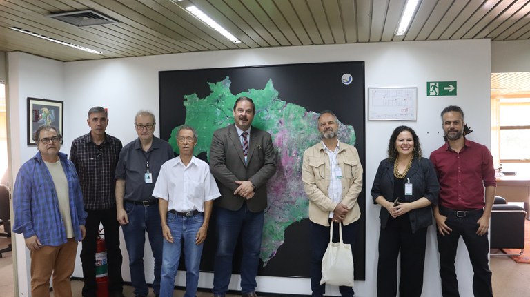 INPE Recebeu a Visita de Secretário do MGI