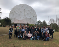 Rádio Observatório Pierre Kaufmann recebe visita de alunos do IAG-USP