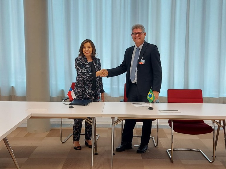 Reunião com o Chile.jpg