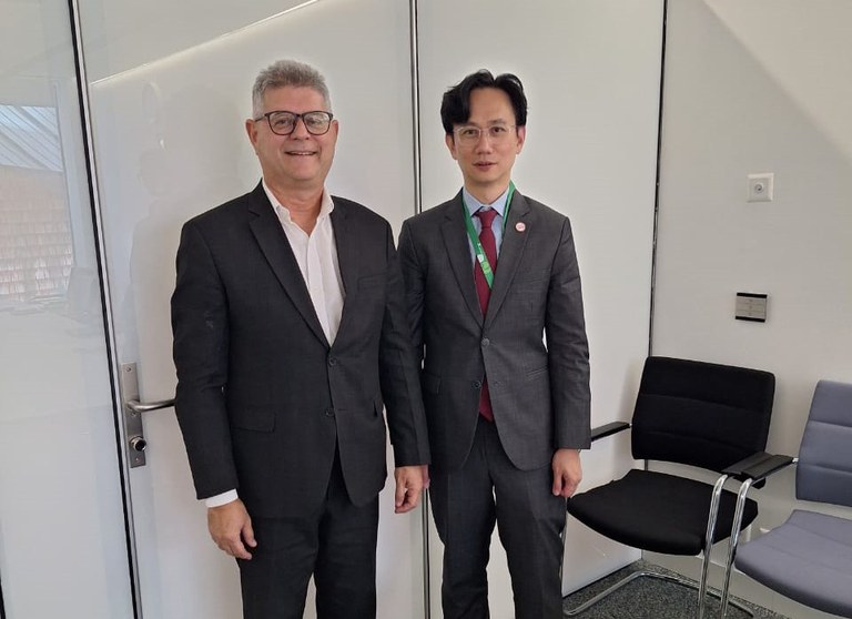 Reunião com Singapura