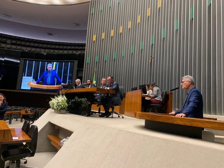 Sessão solene na Câmara