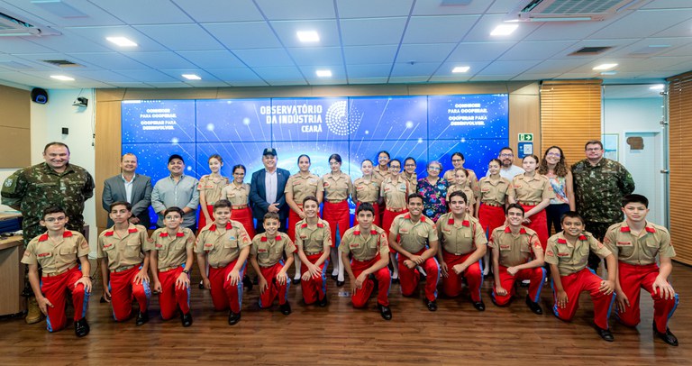 Visita do Colégio Militar de Fortaleza à Federação das Indústrias do Ceará