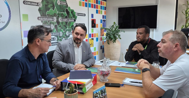 Reunião contou com a presenta pró-reitor de Pesquisa, Inovação e Pós-Graduação, Edvanio Chagas, e do pró-reitor de Extensão, Anderson Correa (ASCOM/INPP)