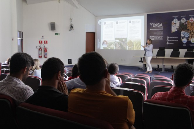 Diretora do Instituto Nacional de Pesquisas da Amazônia visitou o INSA/MCTI 6.JPG