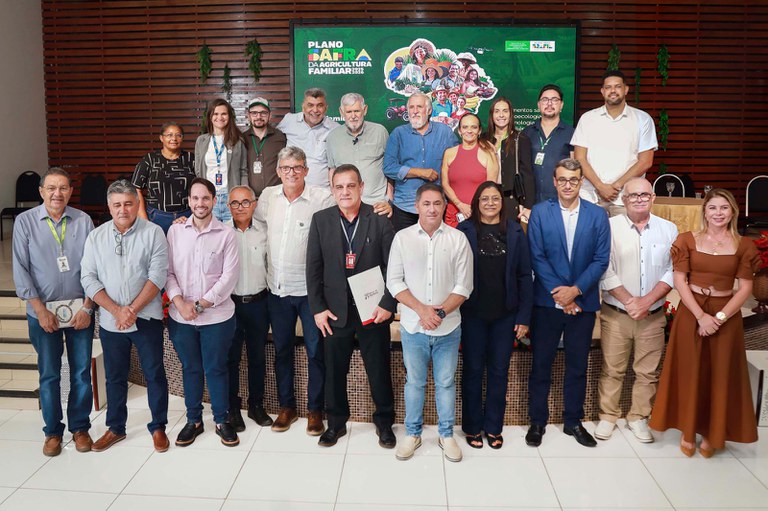 Plano Safra reúne MDA, INSA, entidades públicas e produtores rurais em Soledade, Paraíba