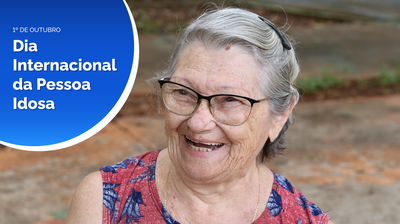 Descrição da imagem: Aposentada e beneficiária do INSS Marinete Jacinto. Ela sorri. Foto: Rafael Carvalho.