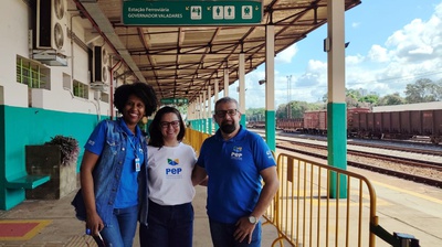 PEP nos Trilhos - servidores do INSS Jacqueline, Mirlê e Gilvan - embarque GVa.jpg.jpeg