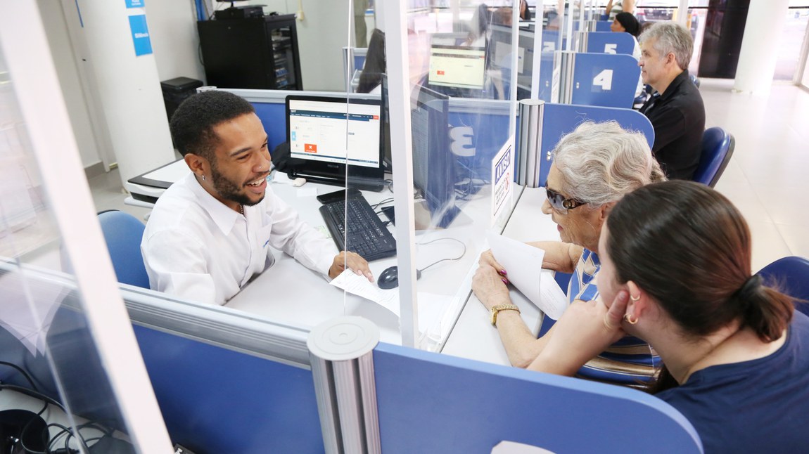 Perícias médicas e avaliações sociais podem ser agendadas pelo Meu INSS ou Central 135