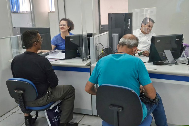 Atendimentos-sendo-realizados-Mutirão Montes Claros.jpg