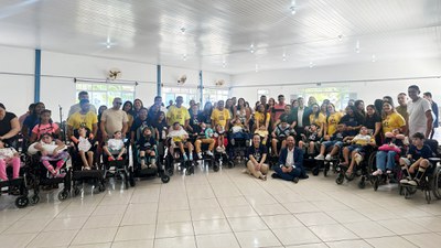 17_10_2025 Visita ao UniZika _ Fotos Ana Paula Ergang 3.jpg